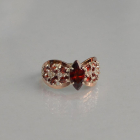 Срібна каблучка з золотими вставками