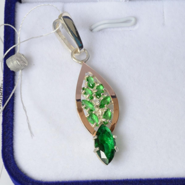 Серебряная подвеска с золотими вставками