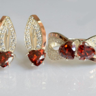 Срібний набір з золотими пластинами