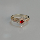 Серебряное кольцо с золотыми вставками