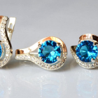 Срібний набір з золотими пластинами