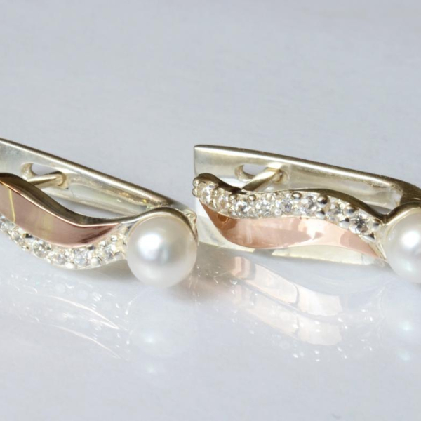 Срібні сережки з золотими пластинами