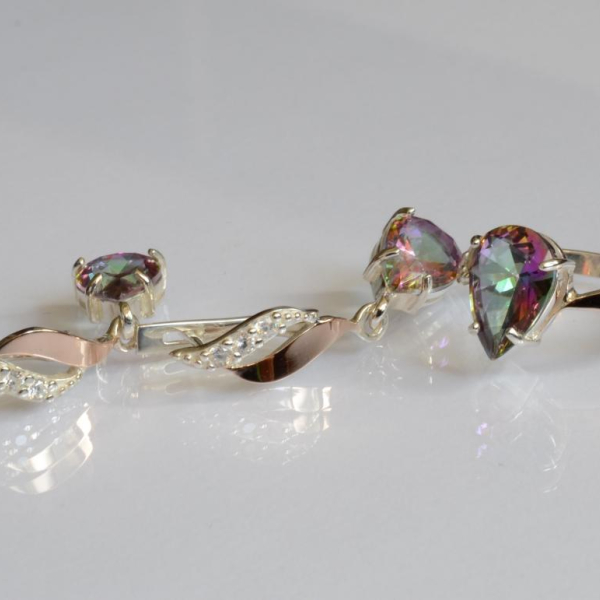 Срібний набір з золотими пластинами