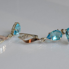 Срібний набір з золотими пластинами