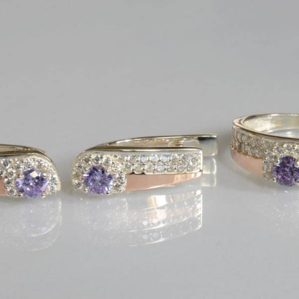 Срібний набір з золотими пластинами