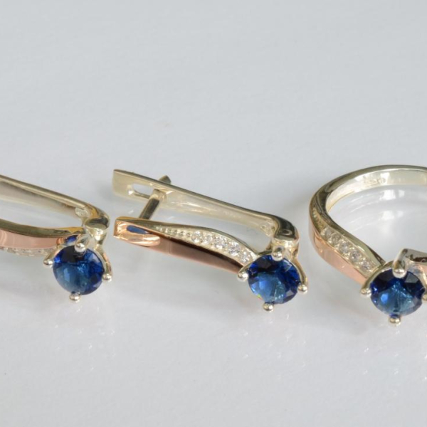 Серебряный набор с золотыми пластинами