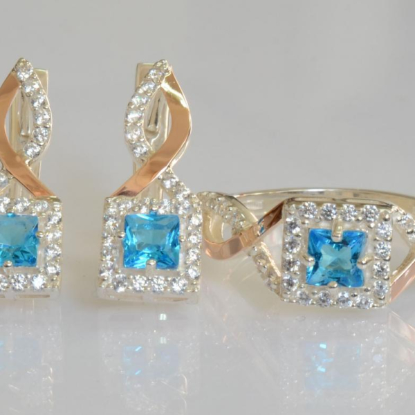 Серебряный набор с золотыми пластинами