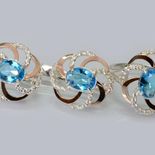 Серебряный набор с золотыми пластинами