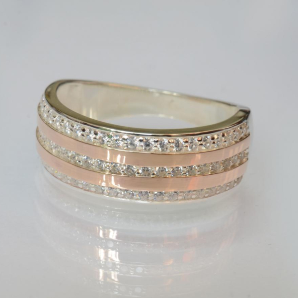 Срібна каблучка з золотими вставками