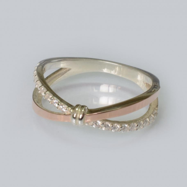 Срібна каблучка з золотими вставками