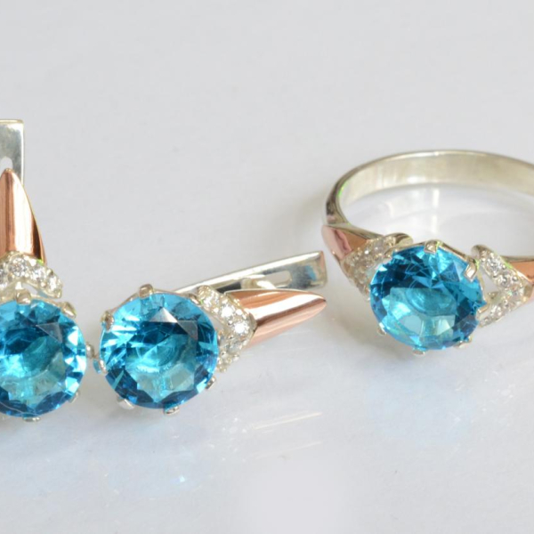 Серебряный набор с золотыми пластинами