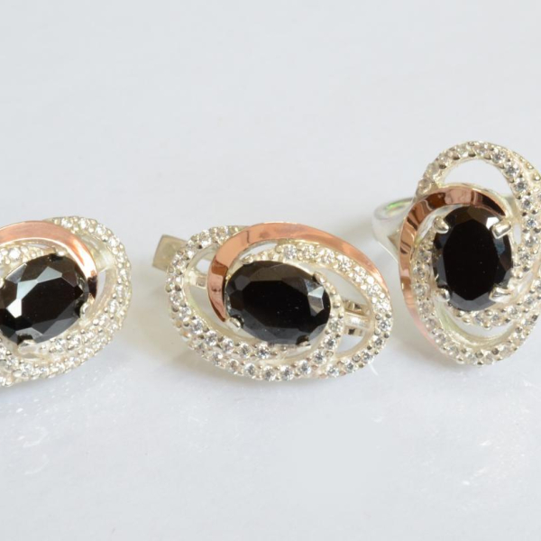 Серебряный набор с золотыми пластинами