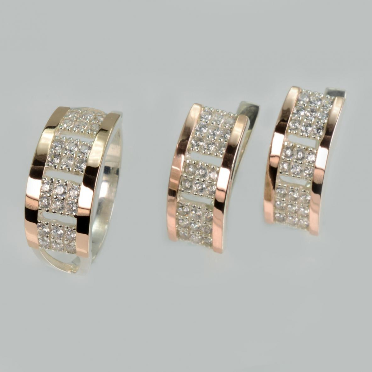 Серебряный набор с золотыми пластинами