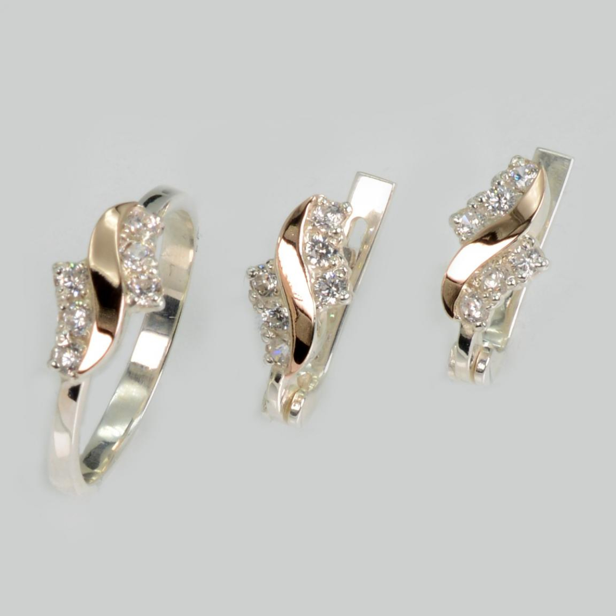 Срібний набір з золотими пластинами