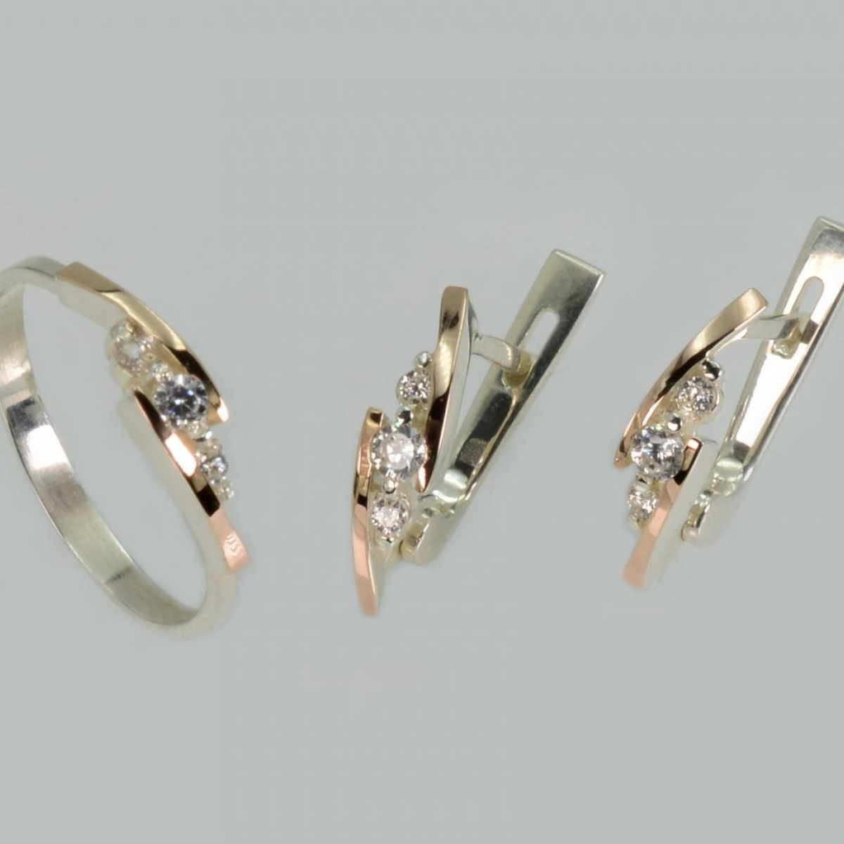 Серебряный набор с золотыми пластинами