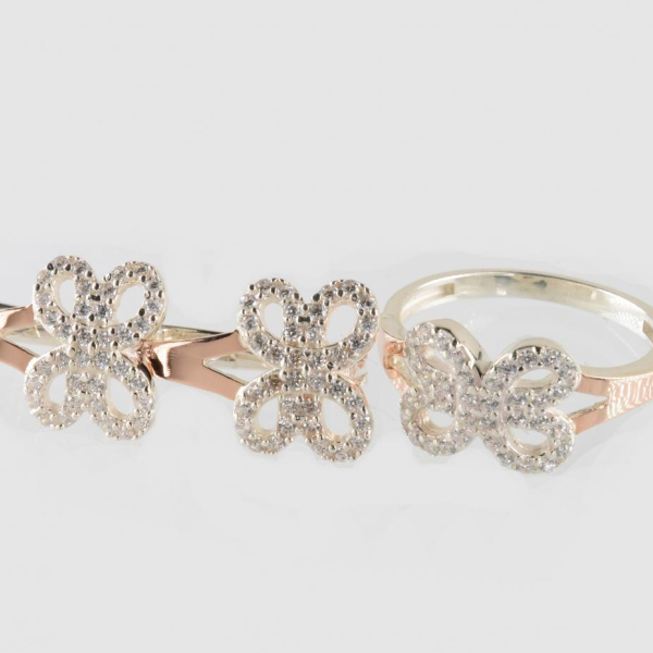 Срібний набір з золотими пластинами