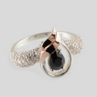 Срібна каблучка з золотими вставками