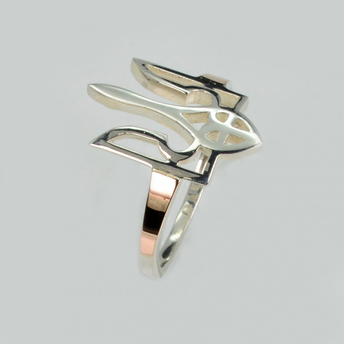 Срібне кільце з золотими пластинами в виді Герба