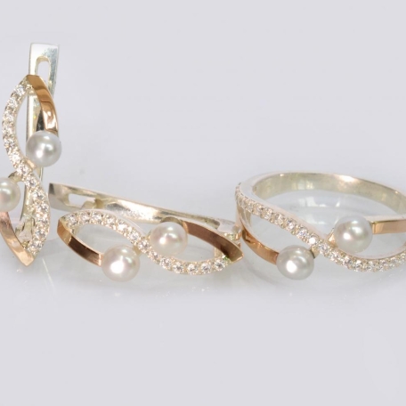 Серебряный набор с жемчугом