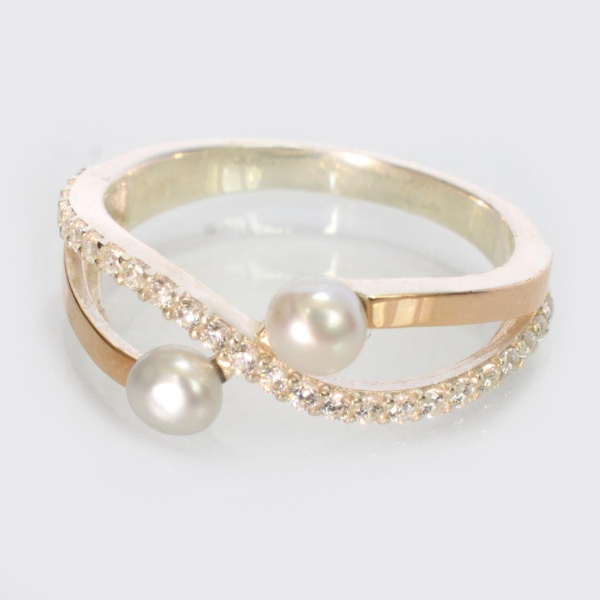 Срібна каблучка з перлинами