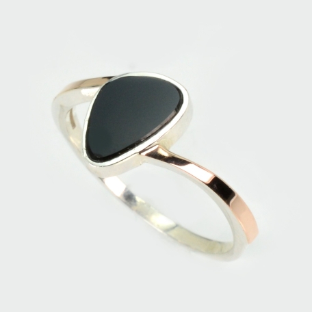 Срібна каблучка з золотими вставками