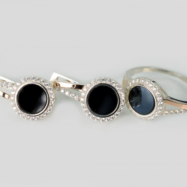 Срібний набір з золотими пластинами