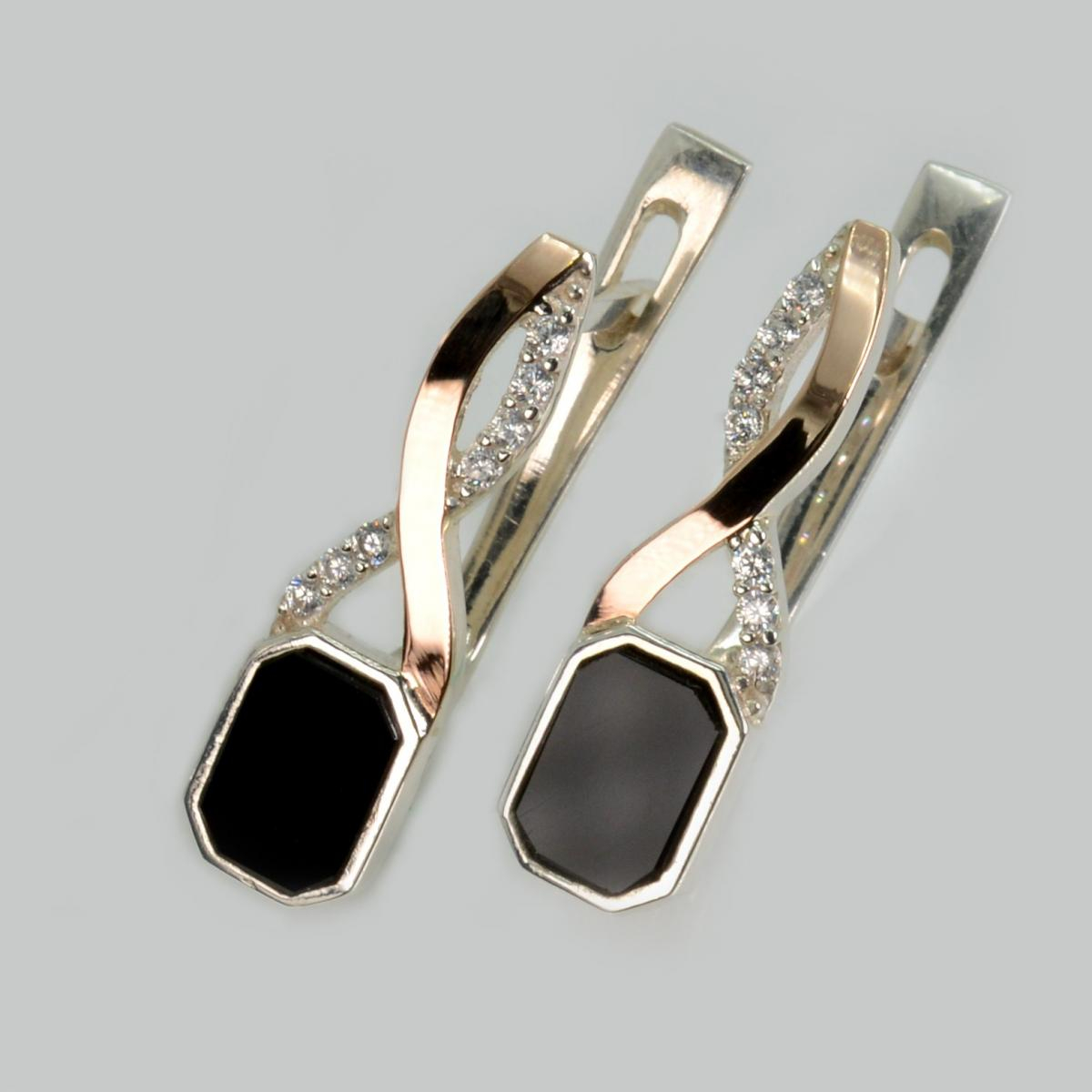 Срібні сережки з золотими пластинами