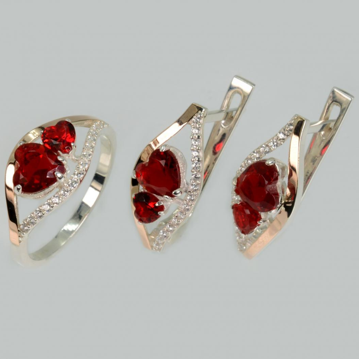 Срібний набір з золотими пластинами