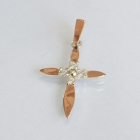 Срібних хрестик з золотими вставками