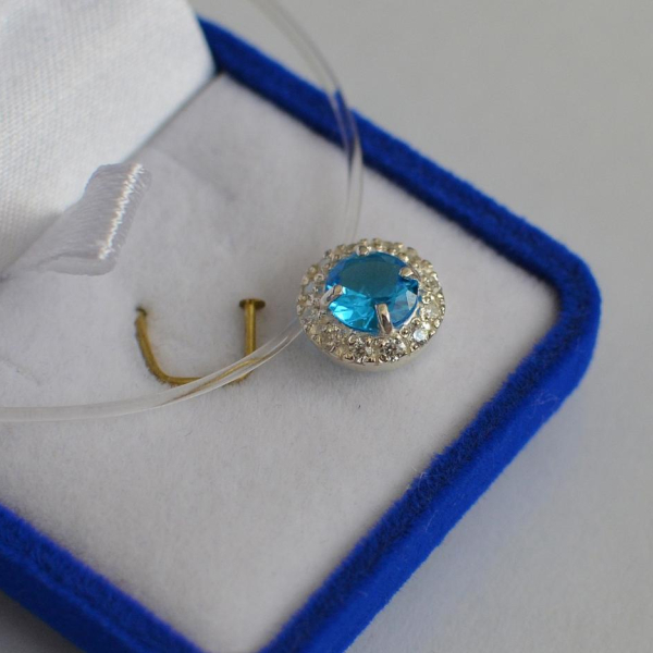 Серебряная подвеска на леске