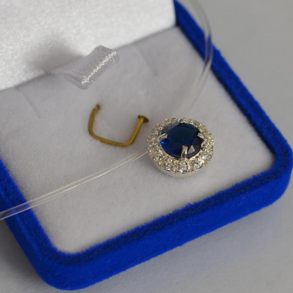 Серебряная подвеска на леске