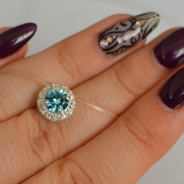 Серебряная подвеска на леске