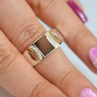 Чоловічий перстень