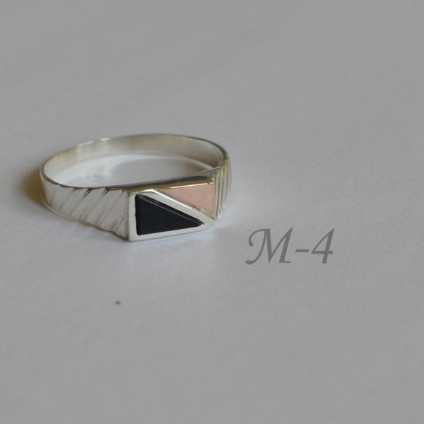 Срібний перстень з золотими напайками