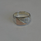 Срібний перстень  зі вставками з золота