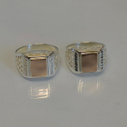 Срібний перстень  зі вставками з золота