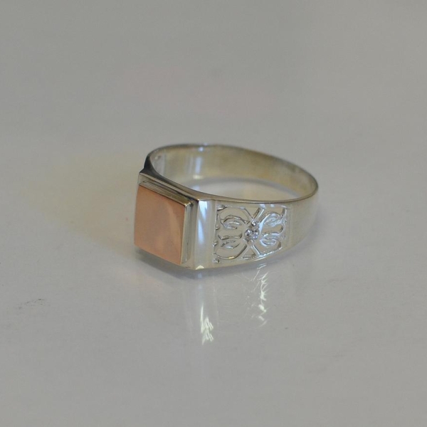 Срібний перстень  з золотими накладками