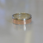 Серебряное обручальное кольцо с золотом