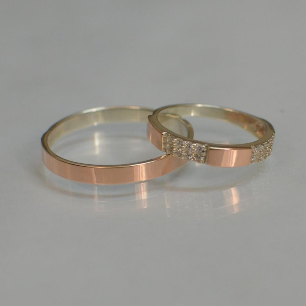 Пара обручок зі срібла