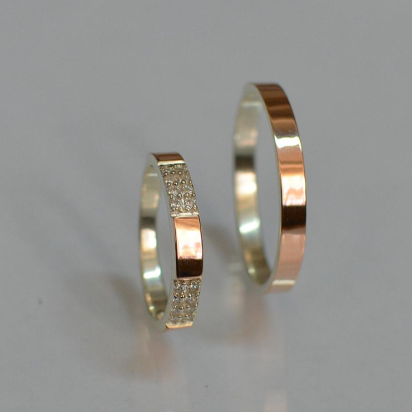 Пара обручок зі срібла