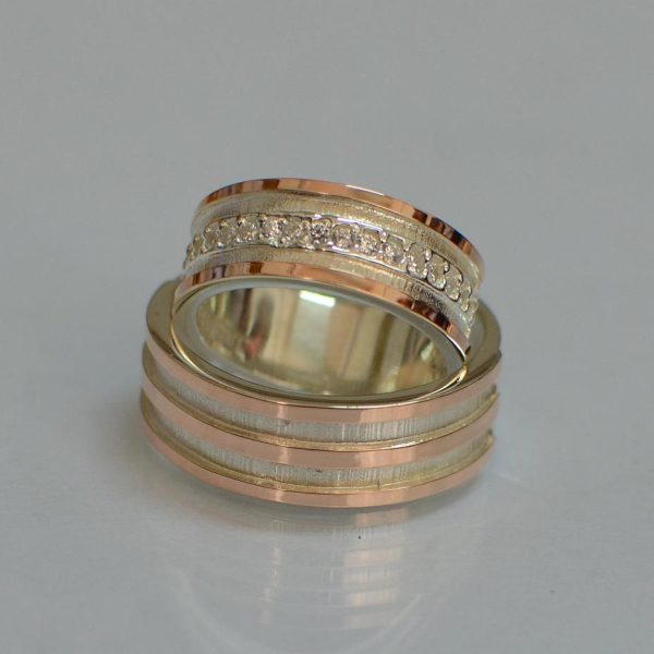 Пара обручок зі срібла