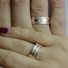 Пара срібних обручок