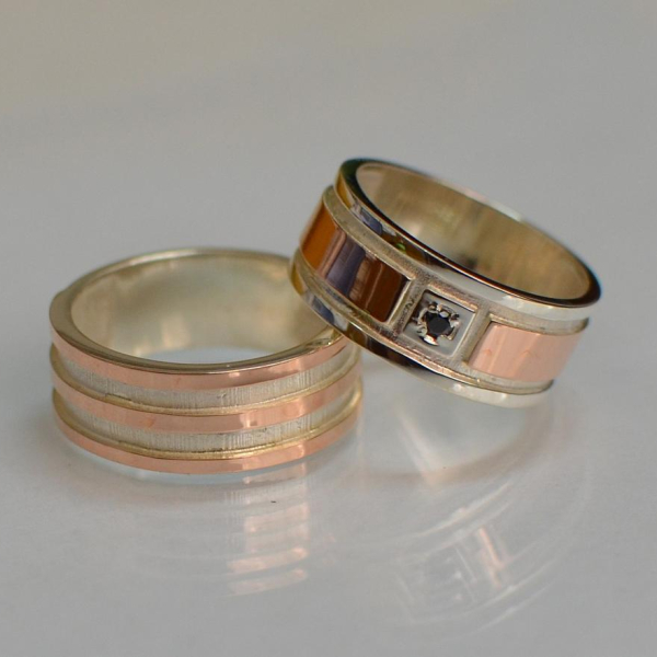 Пара обручок зі срібла