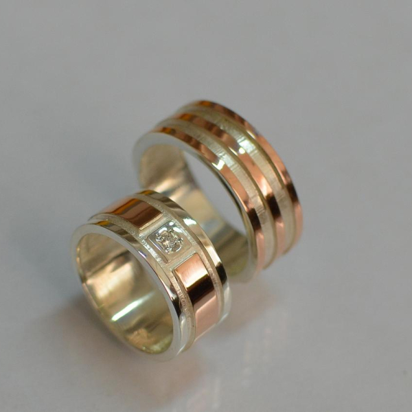 Пара обручок зі срібла