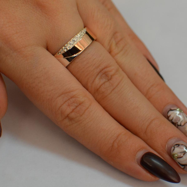 Обручальное кольцо из серебра с золотом