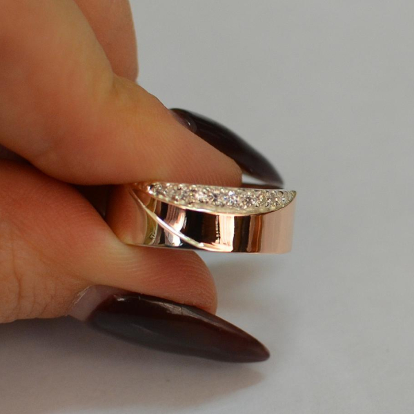 Обручальное кольцо из серебра с золотом