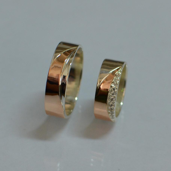 Пара обручок зі срібла