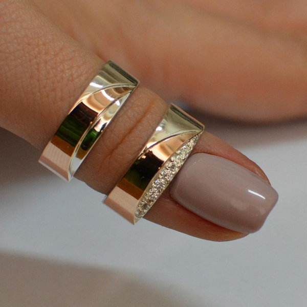 Пара обручок зі срібла