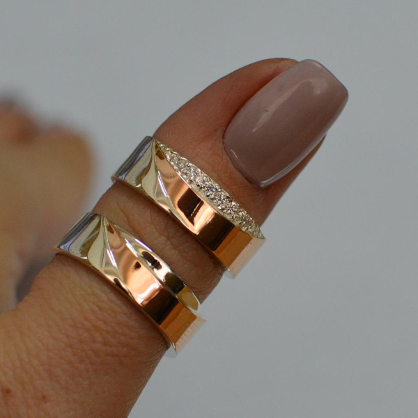 Пара обручок зі срібла