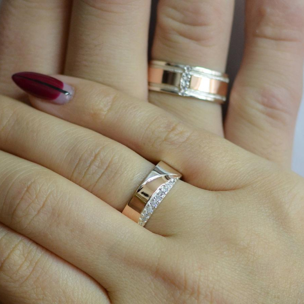 Пара обручок зі срібла